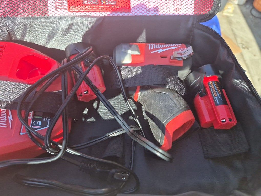 Milwaukee
M12 FUEL SURGE 12V Lithium-Ion Brushless Cordless 1/4 in. Hex Impact Driver Compact Kit w/Two 2.0Ah Batteries, Bag STORE PRICE $199