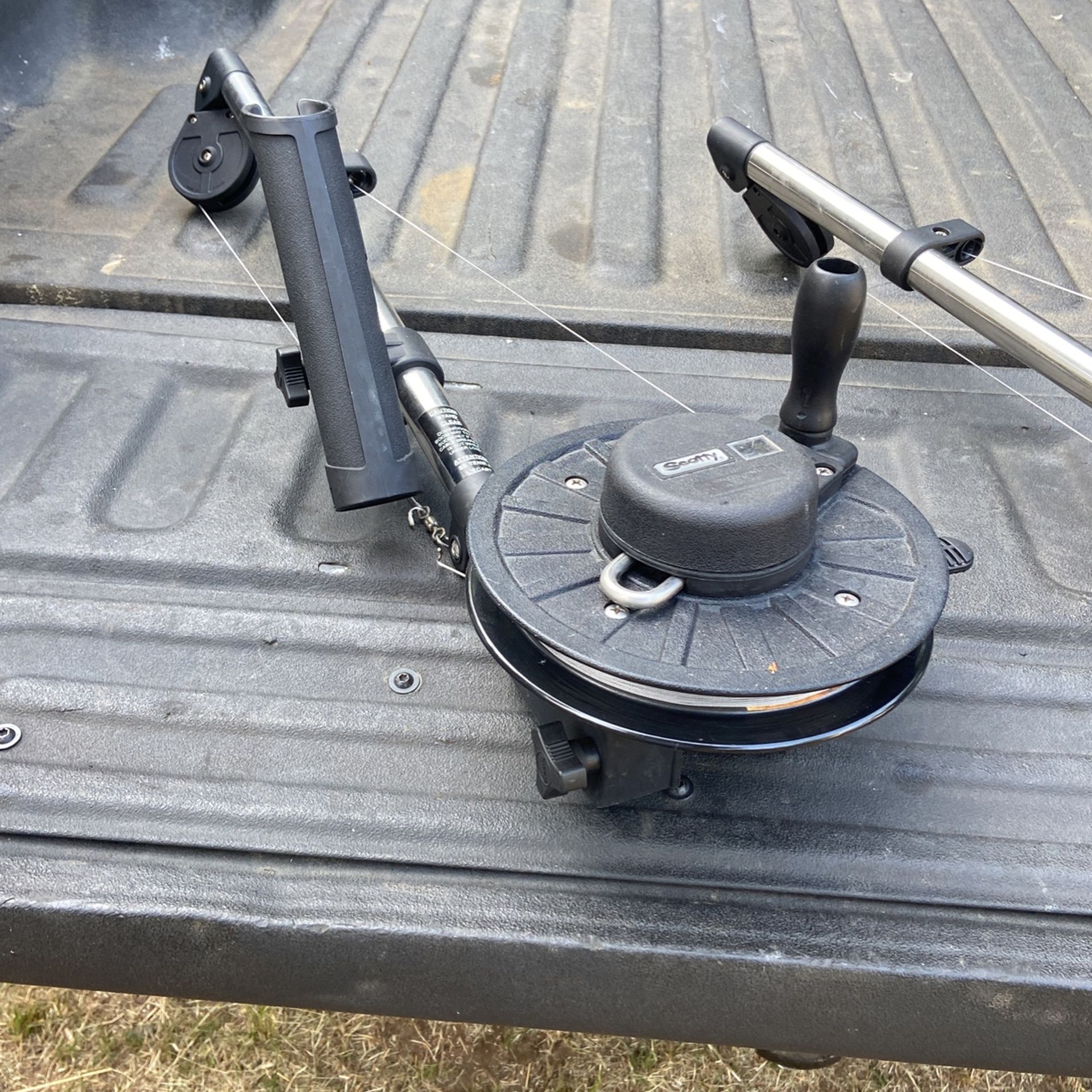 Scotty Manual Downriggers for Sale in Skok, WA OfferUp