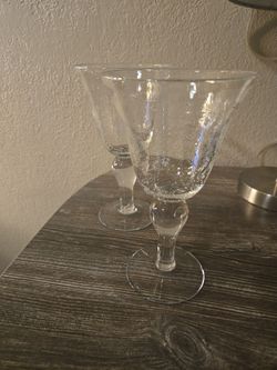 Set of 2 Artland Iris Clear Seeded Bubble Glass Water / Wine Goblets