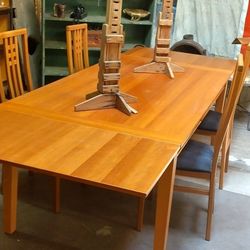 Draw Leaf Harvest Table 