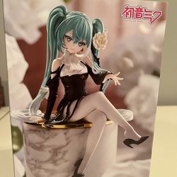 Miku noodle stopper figure
