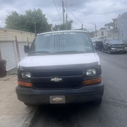 2006 Chevrolet Express Cargo Van