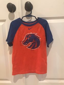 Boise State youth Nike shirt