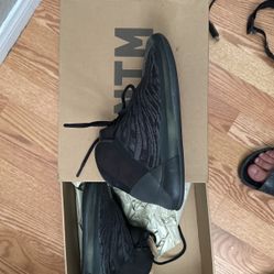 Yeezy Quantum