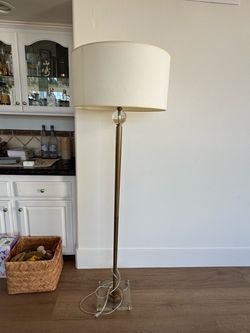 Tall floor lamp
