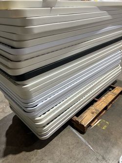 6 foot plastic tables