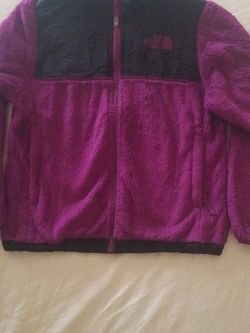 Girls North Face Osito Size 7/8