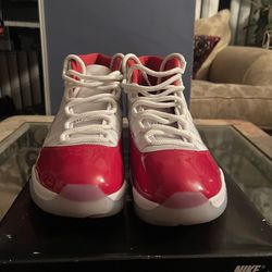 Air Jordan 11 Cherry 