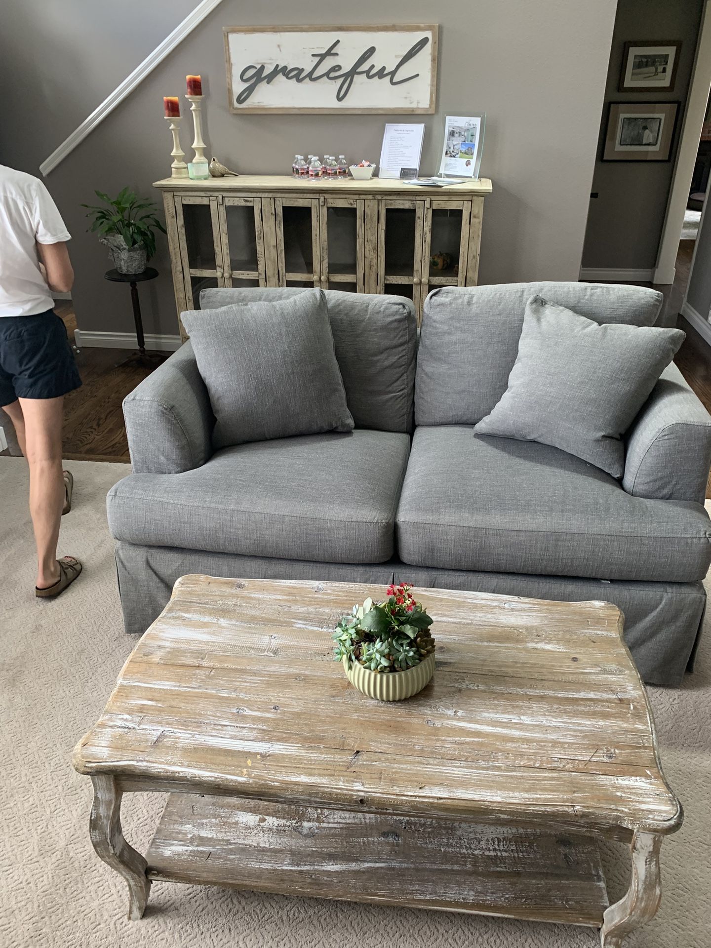 Loveseat - Like New