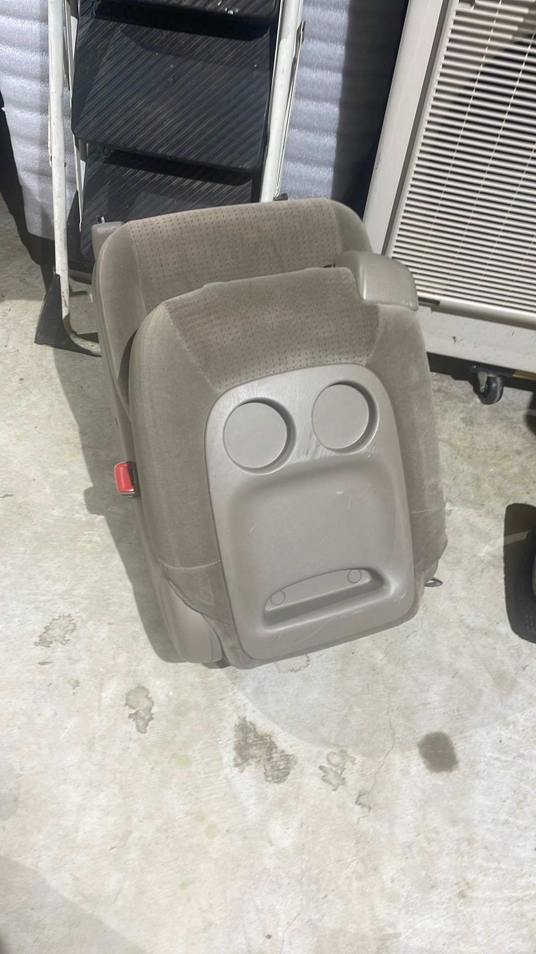 Toyota Sienna Middle Seat Like New