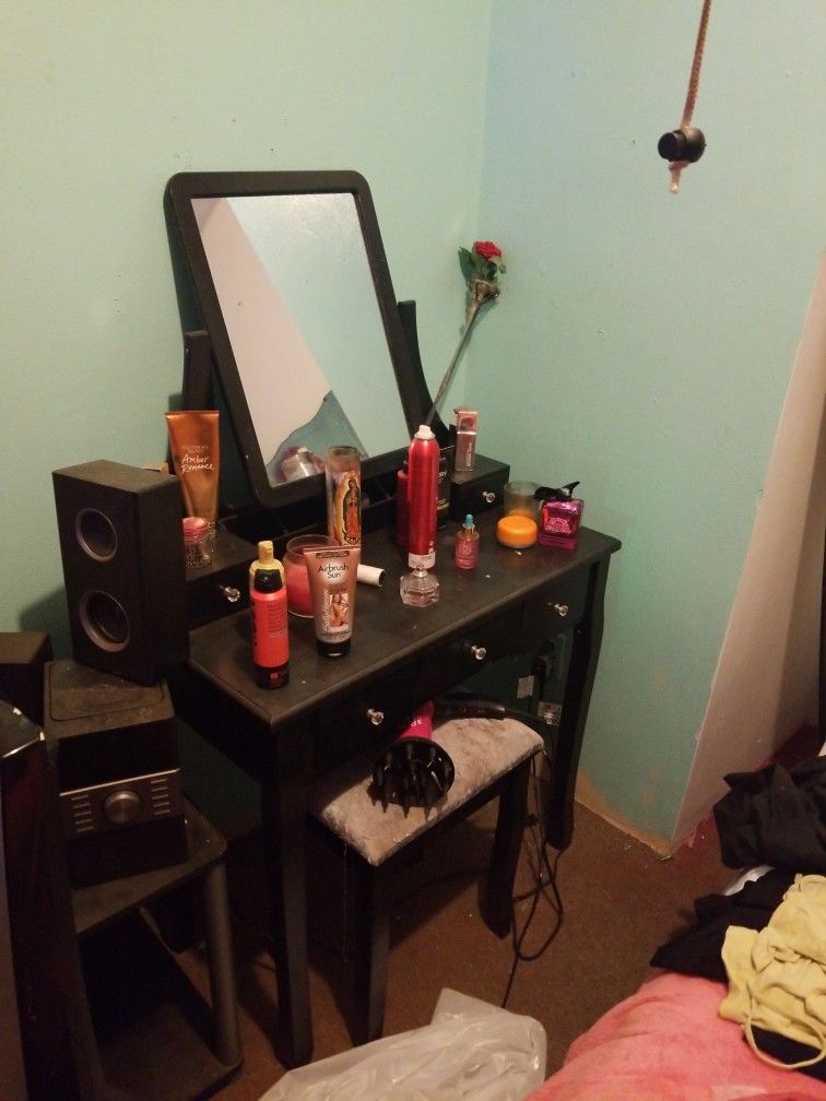 Vanity With Stool