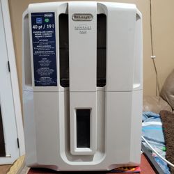 DeLonghi DDSE 40 Compact Dehumidifier 