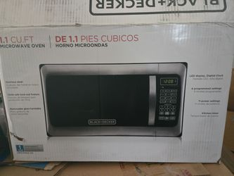 Black+Decker 1.1 Cu.Ft Microwave Oven