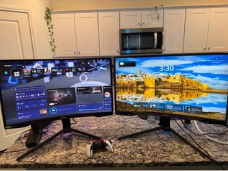 2 Samsung Odyssey G7 27” Curved QLED Gaming Monitors — 1440p 240Hz — Bundle for $500 or Separate