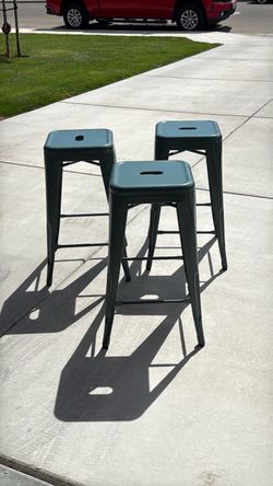 Set of 3 Metal Bar Stools