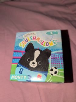 Squishmallows Monty FIFA McDonald's