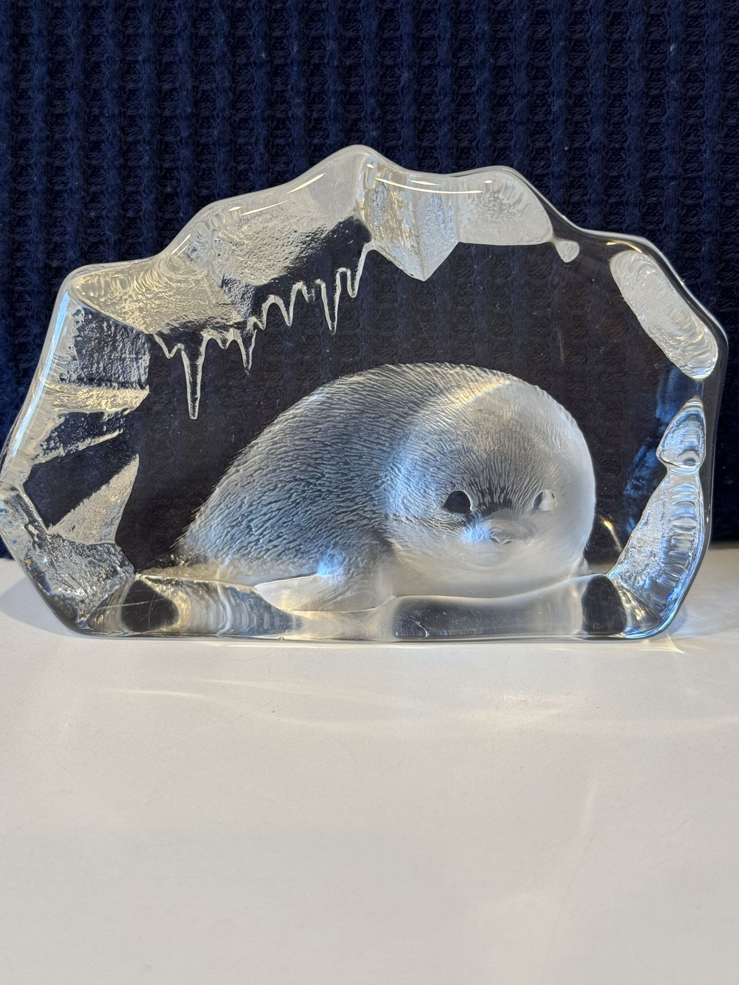 Mats Jonasson Art Paperweight Art Baby Seal Lead Crystal Handmade Sweden 3”t X 4”w