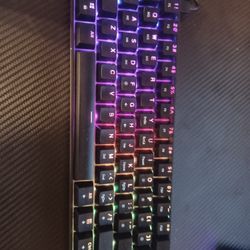 GK61 OPTICAL YELLOW SWITCHES 60 PERCENT KEYBOARD