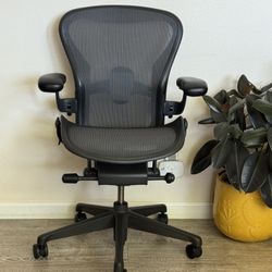 Herman Miller Remastered Aeron B (Great Condition)