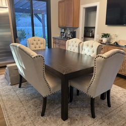Table with cushioned seating