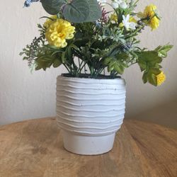 Plastic Flower Pot