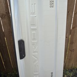 2021 SILVERADO HIGTH CONTRY TAILGATE