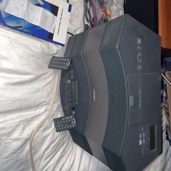 Like New Bose Wave Radio And 5 Disc Cd Changer Everything Included