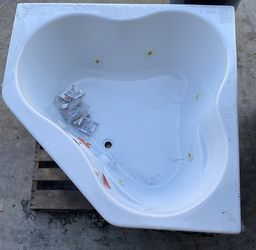 Kohler 54” X 54” Corner Whirlpool Drop in Bath