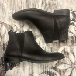 Nisolo Black Leather Ankle Boots