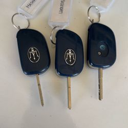 3 Maserati Keyfobs Available 1 Key Os Uncut