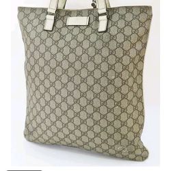 VINTAGE GG STYLE SIGNATURE LARGE TOTE WITH WHITE STRAPS- SHOWS SOME WEAR FROM THE 1980'S - CLEAN INSIDE & NEEDS A COLLECTORS CLOSET FOR DRESS UP💞💞💞