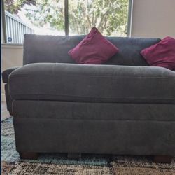 Costco - Thomasville Tisdale Modular Sectional 6-piece Dark Gray with Storage Ottoman Along With Rug