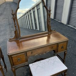 Antique Oak Vanity With Mirror 