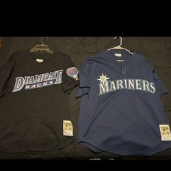 Mitchell And Ness Jerseys READ Size XL