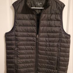 Brand NEW Amazon Essentials Black Vest