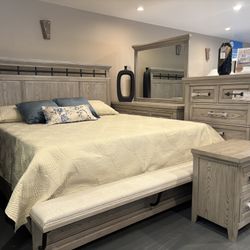 New 5pc King Bedroom Set
