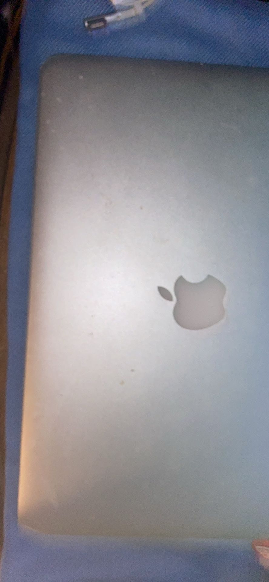 Apple MacBook Air A1369 13" Laptop - MC965LL/A
