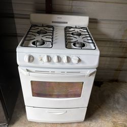 White 24" Propane Stove and Oven