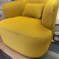 Set Of 2 — New  Assembled   360° Swivel Vacuum Compressed Single Sofa