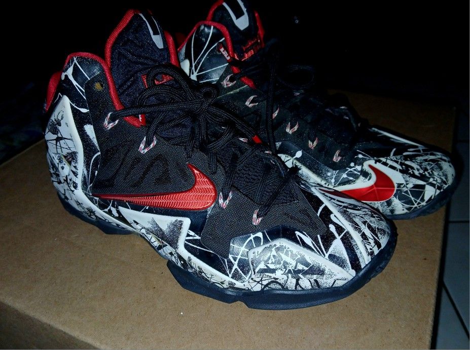Nike LeBron XI 11 Graffiti Multicolored Red Sz Men's Shoes