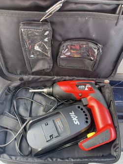 SKIL 2410-01-RT 10.8-Volt Lithium Ion Drill/Driver