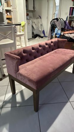 Small love sofa