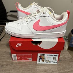 Size 5.5Y / 7 Womens - Nike Court Borough Low 2-White Light Citron (GS)