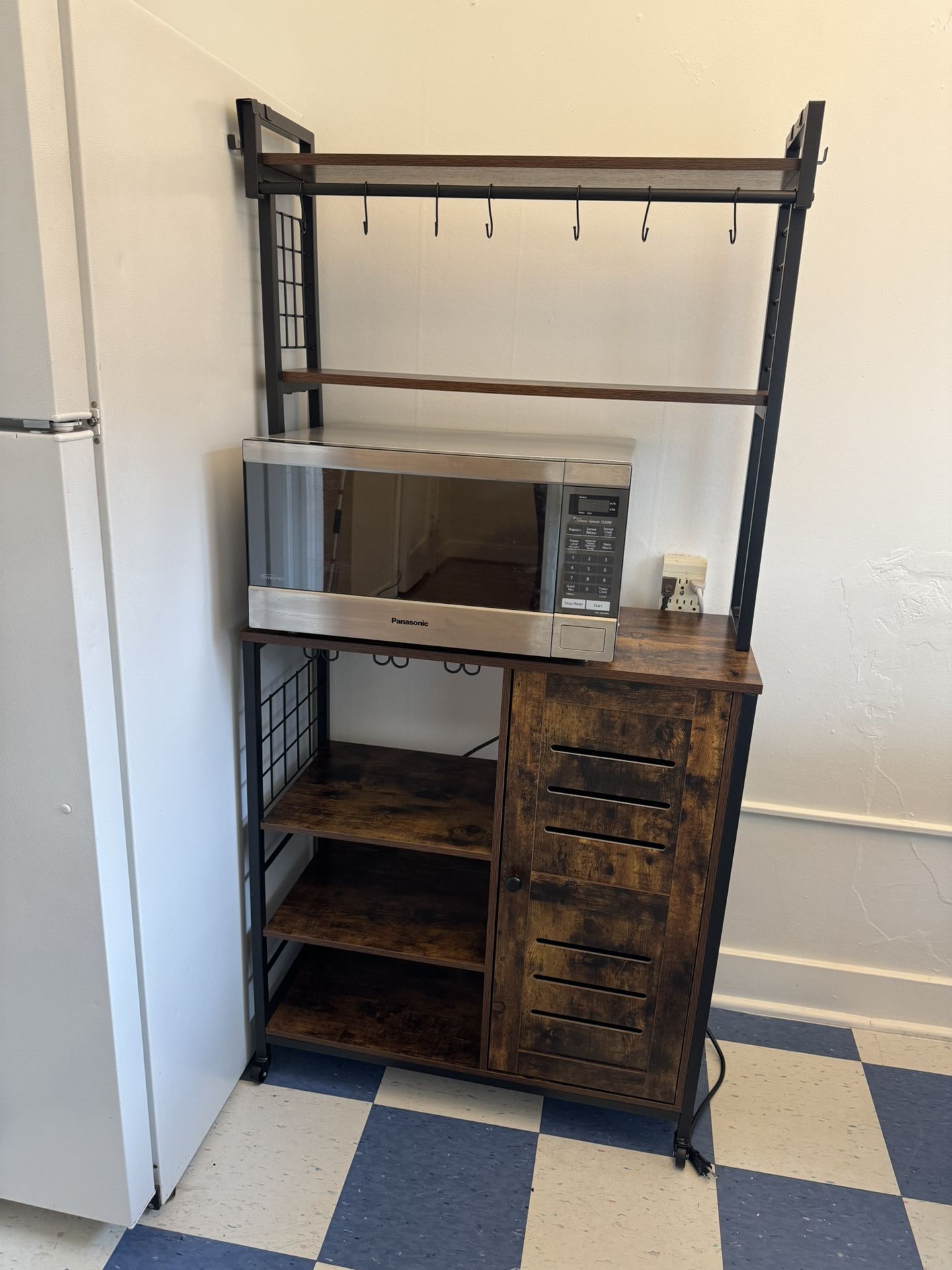 Kitchen Hutch + Microwave