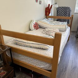Wooden Bedframe TwinXL / Twin Size 
