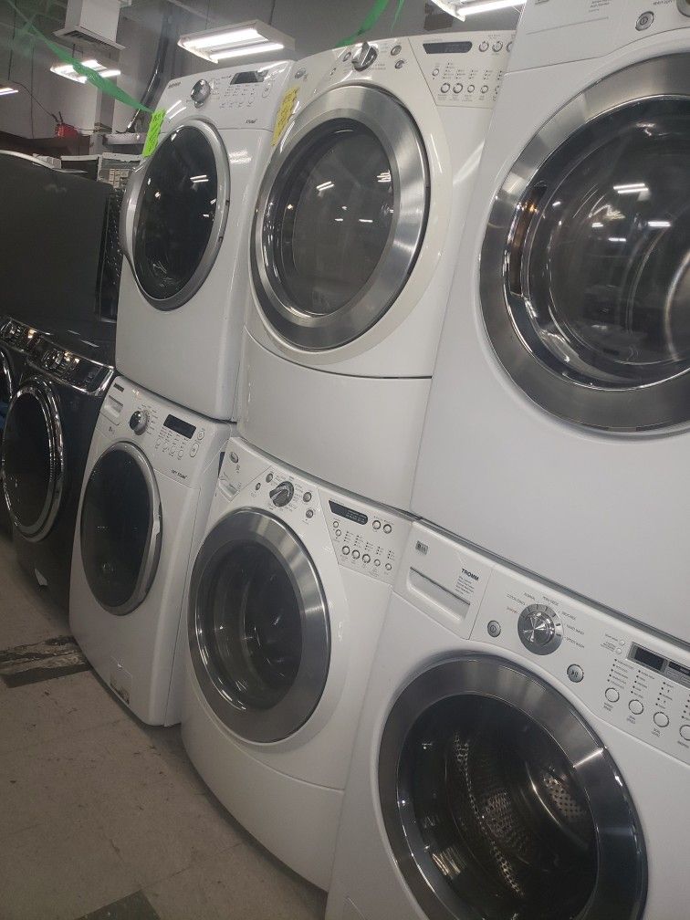 WHIRLPOOL SET WASHER AND DRYER