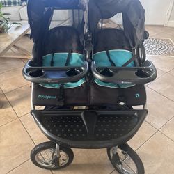 Baby trend Navigator double Stroller