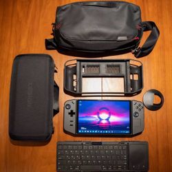*EXCELLENT* Lenovo Legion GO 8.8'' Gaming Handheld 2TB SSD with tons of EXTRAS!
