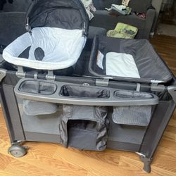 Baby Bassinet / Bed / Changing Table 