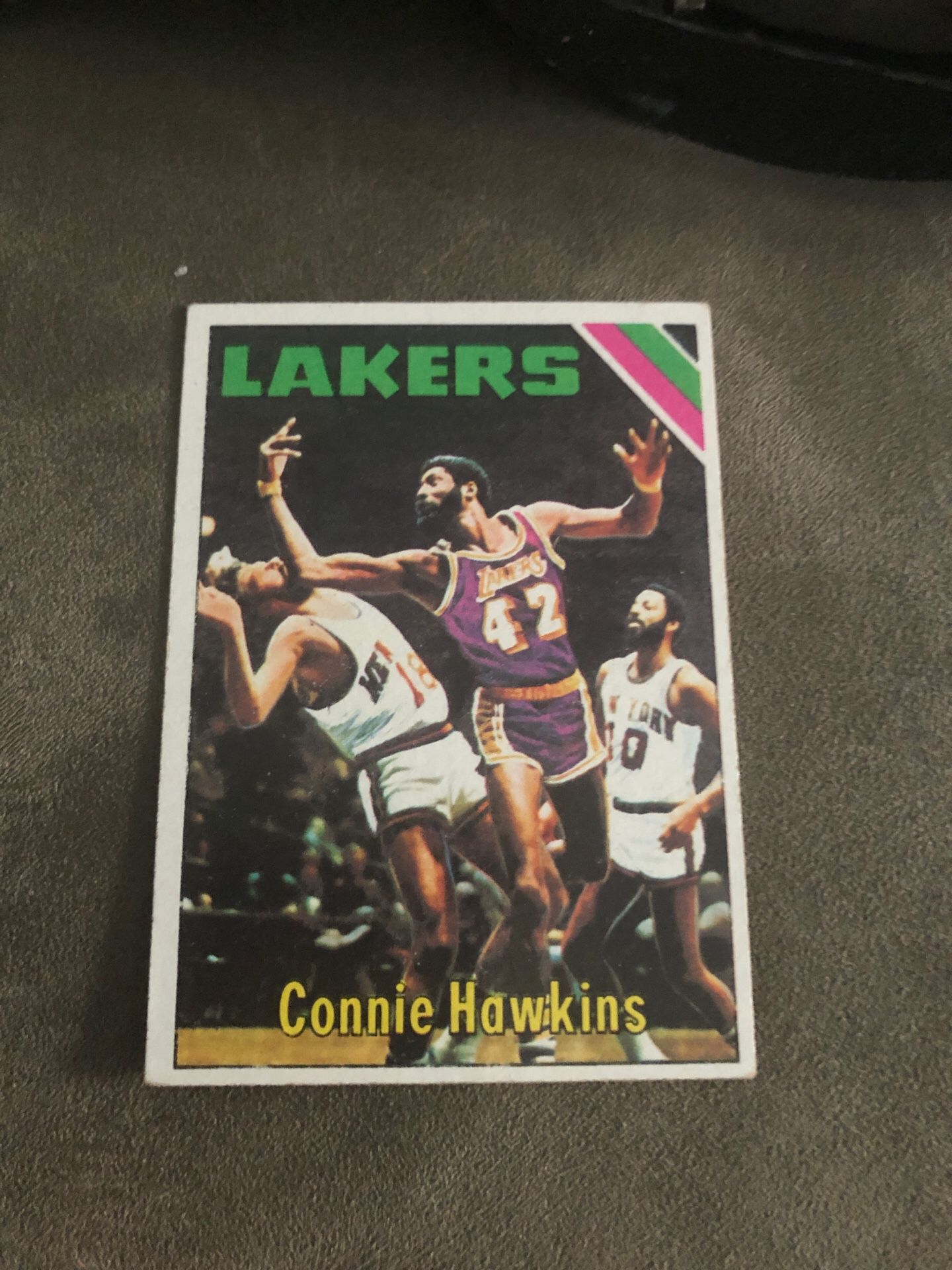 1975-76 Los Angeles Lakers Connie Hawkins Basketball ball card